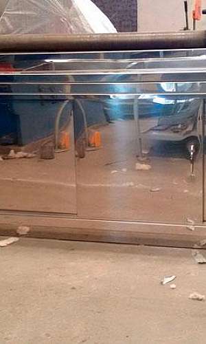 Armários de aço inox para laboratórios Armários de aço inox para laboratórios