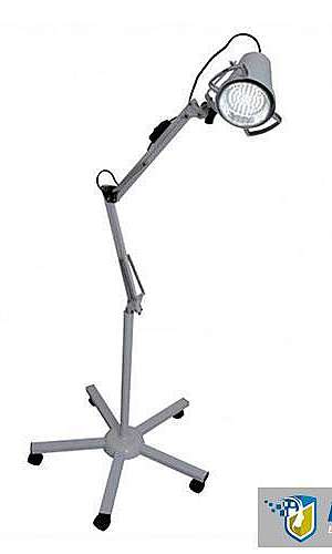 Foco clínico com lâmpada halógena Foco clínico com lâmpada halógena